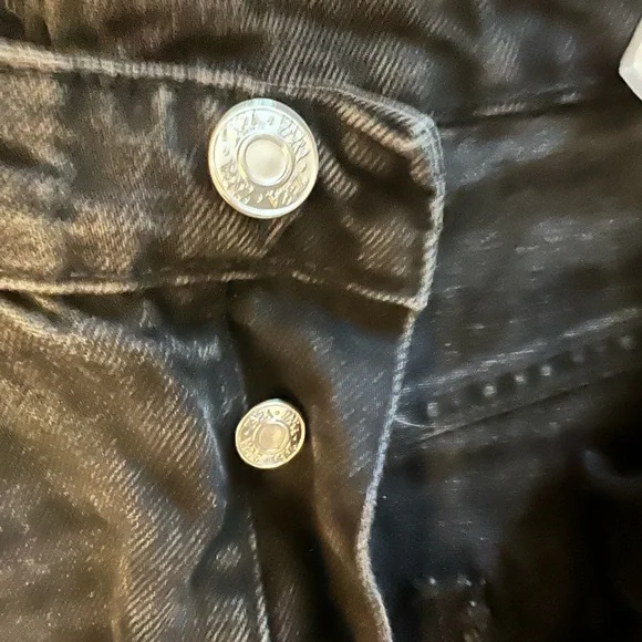 Zara Black Denim Shorts - Picture 2 of 4